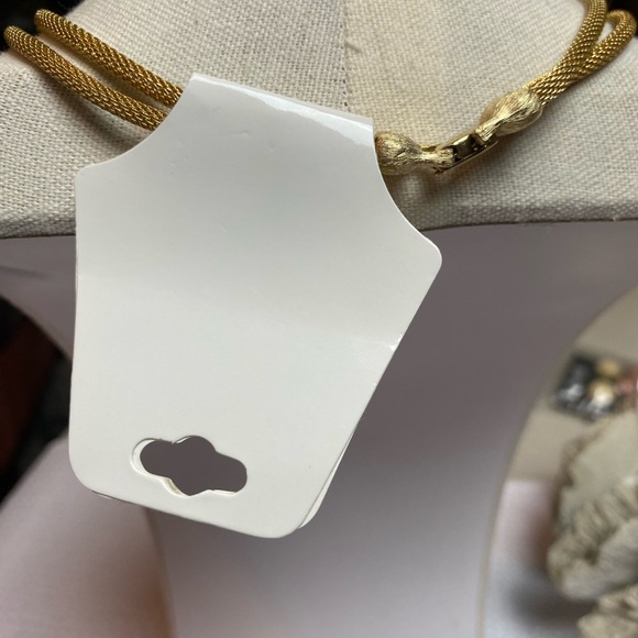 15” Goldtone chocker necklace, duel mesh style rows of chain w/ pendant. NWT - Picture 3 of 5